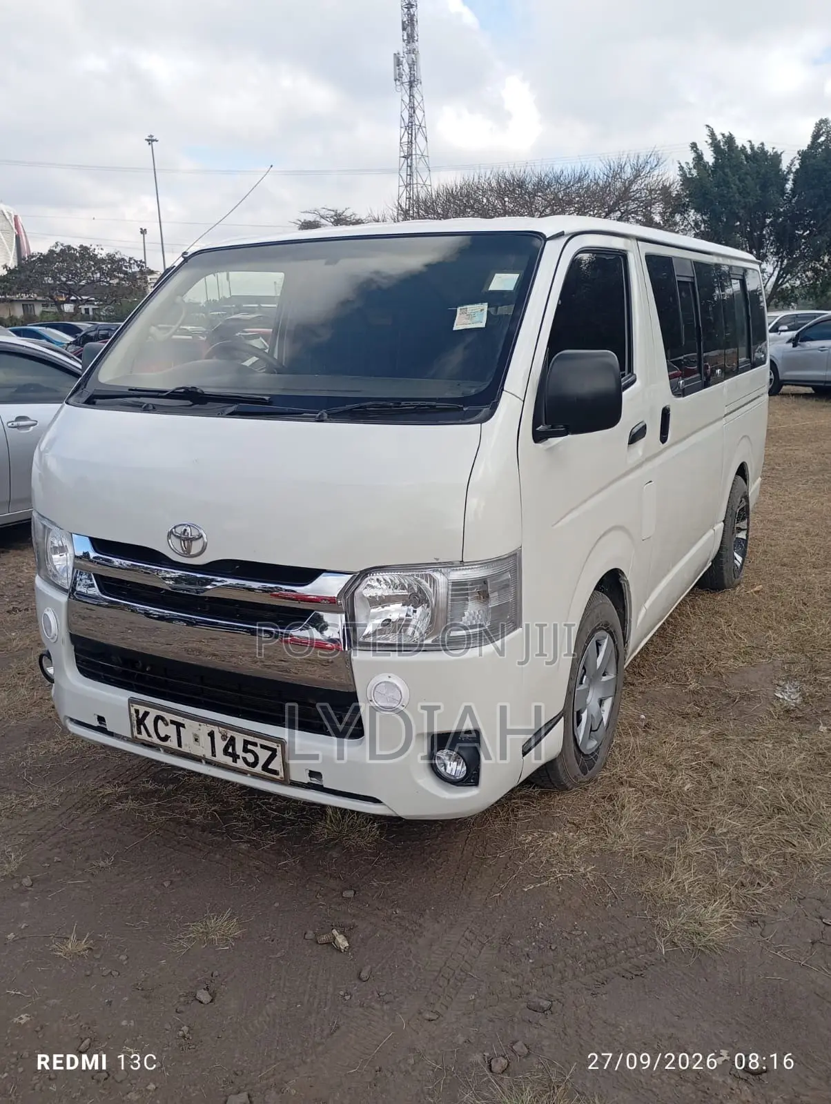 Toyota HiAce 2012 White