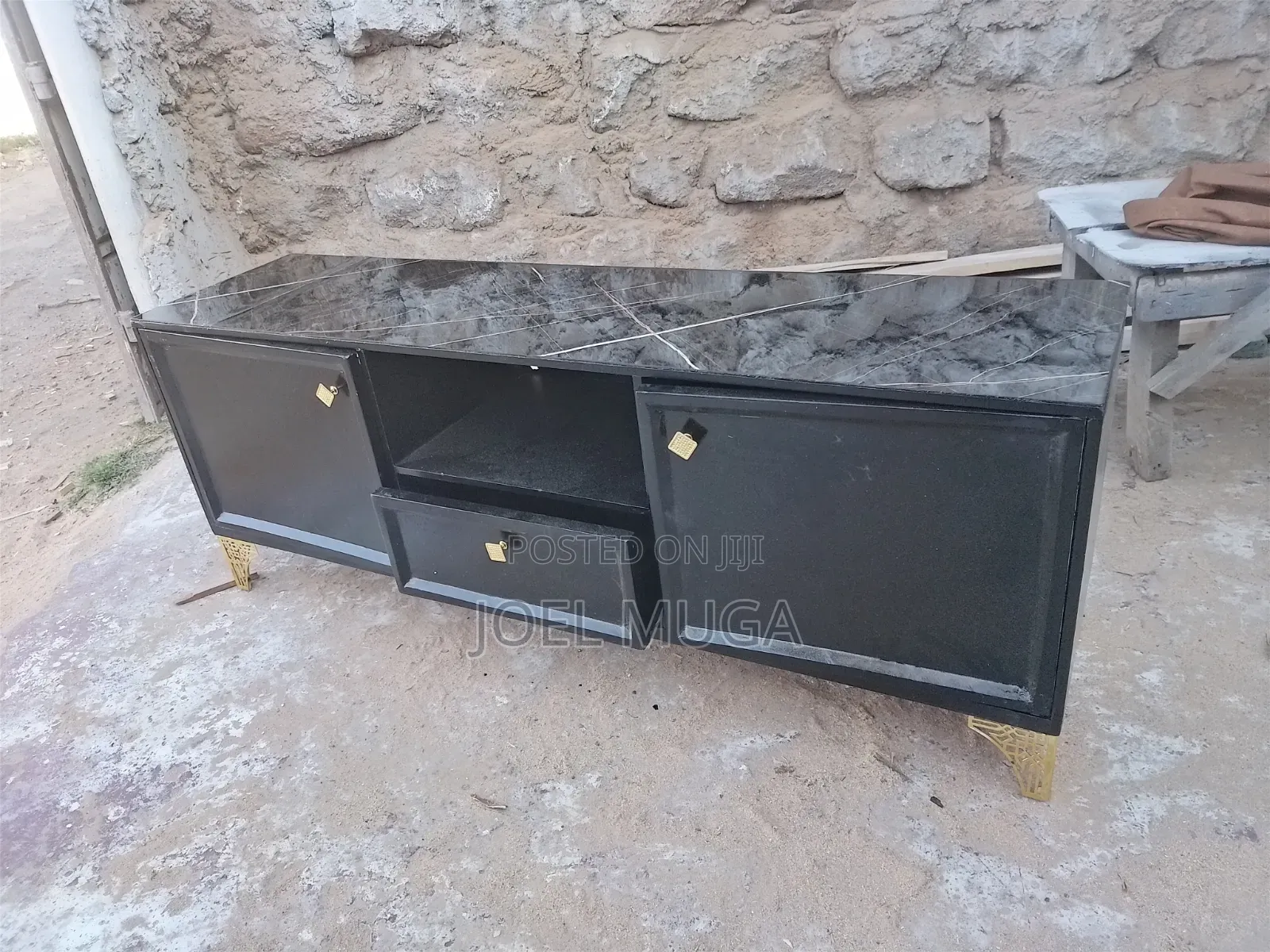 5 Feet TV Stand