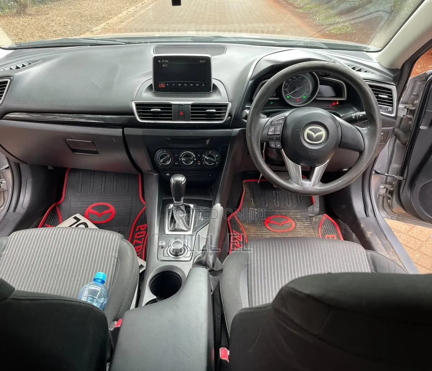 Mazda Axela SV Premium 2014 Silver