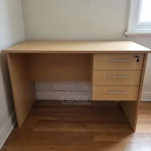 Modern 120cm Computer Desk – Sleek Work Table for Home Offices