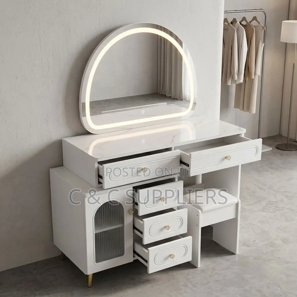 Bedroom Modern Make Up Table With Lighting