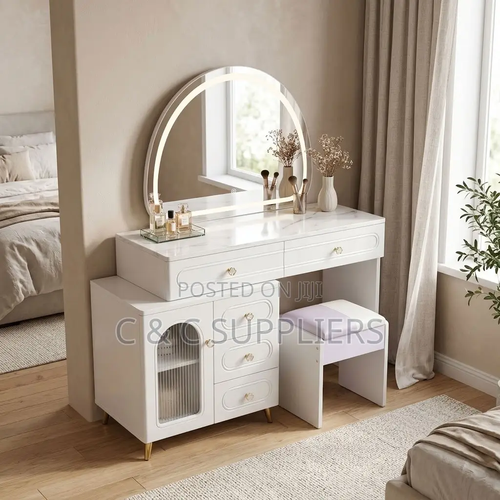 Bedroom Modern Make Up Table With Lighting