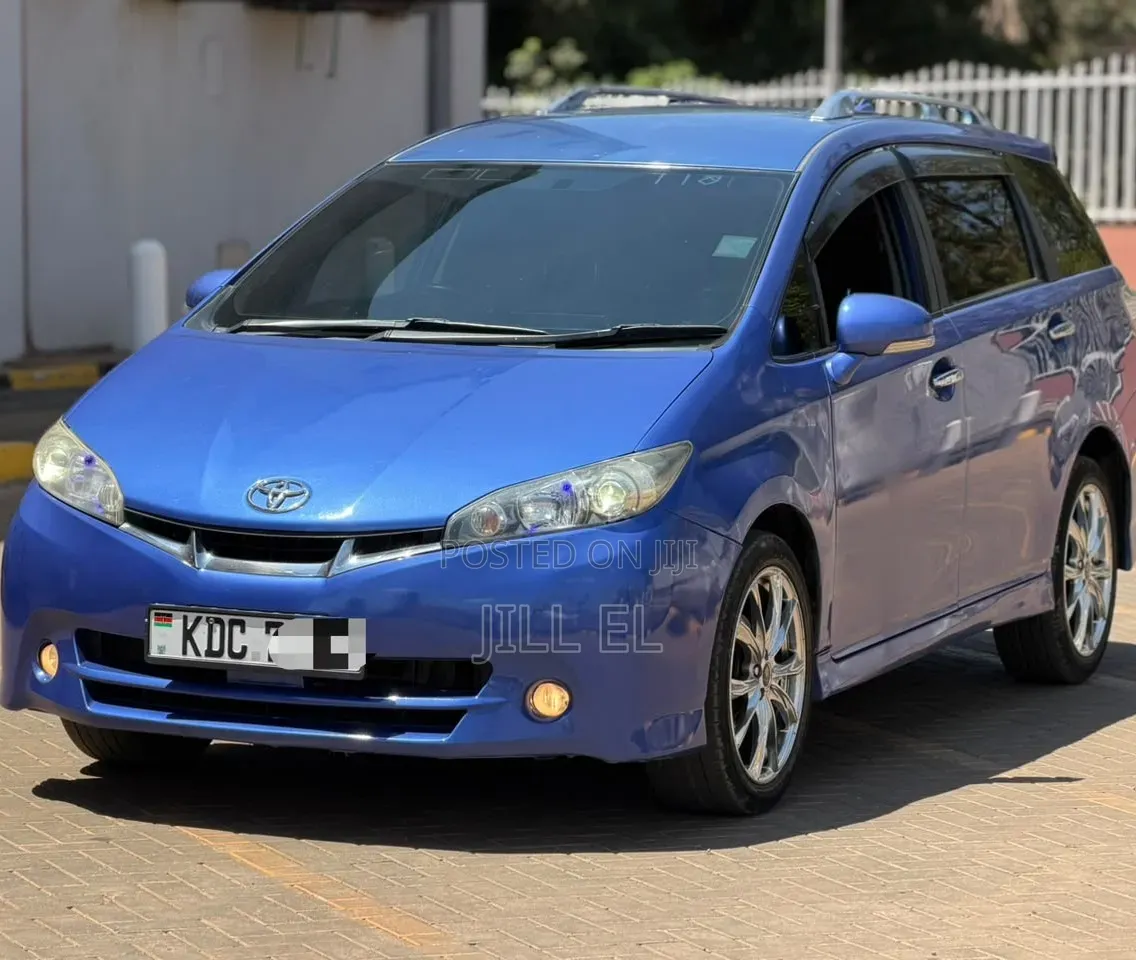Toyota Wish 2014 Blue