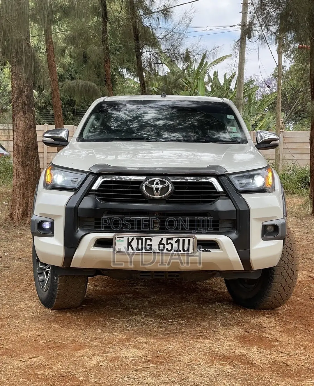 Toyota Hilux 2016 White