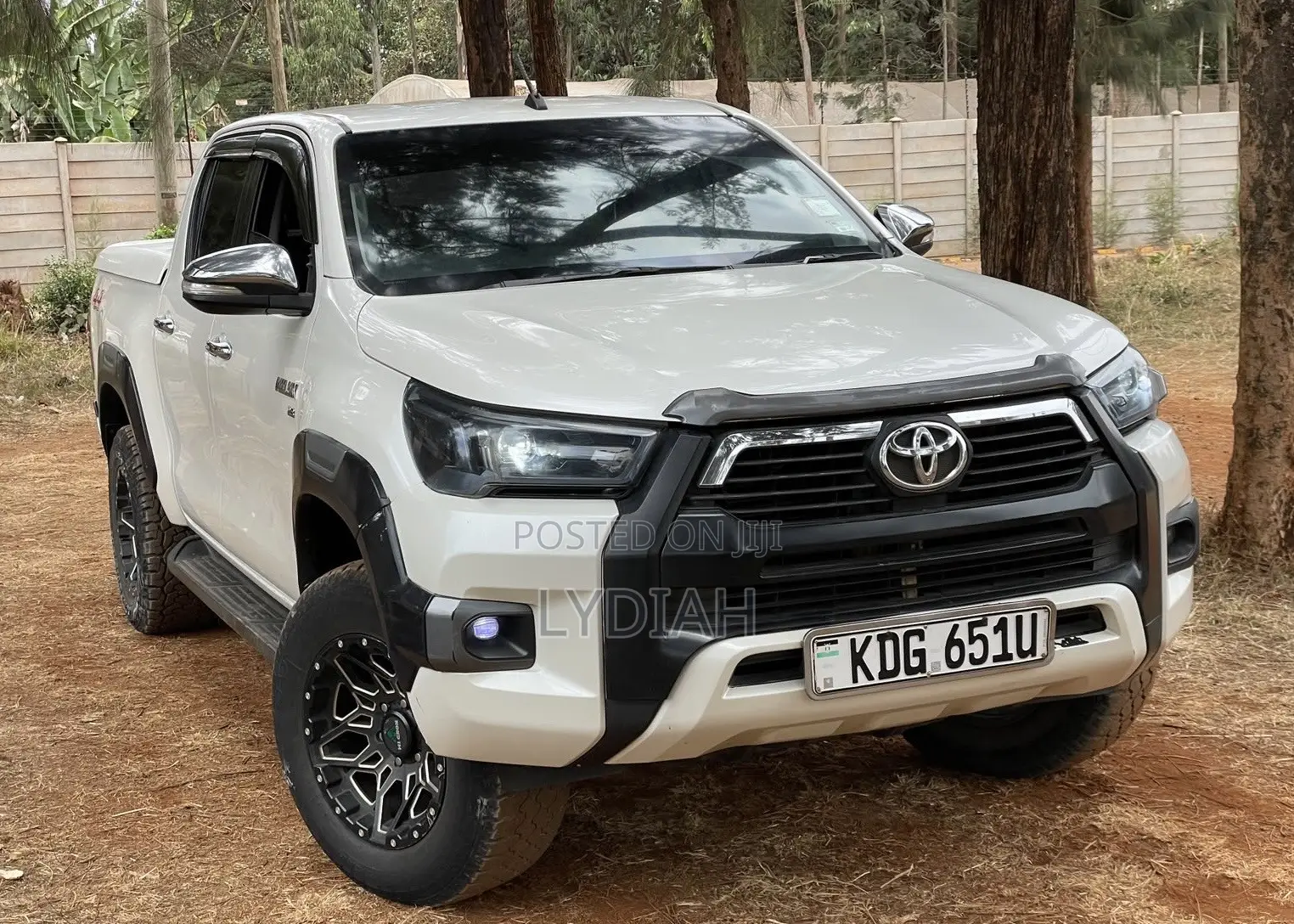 Toyota Hilux 2016 White