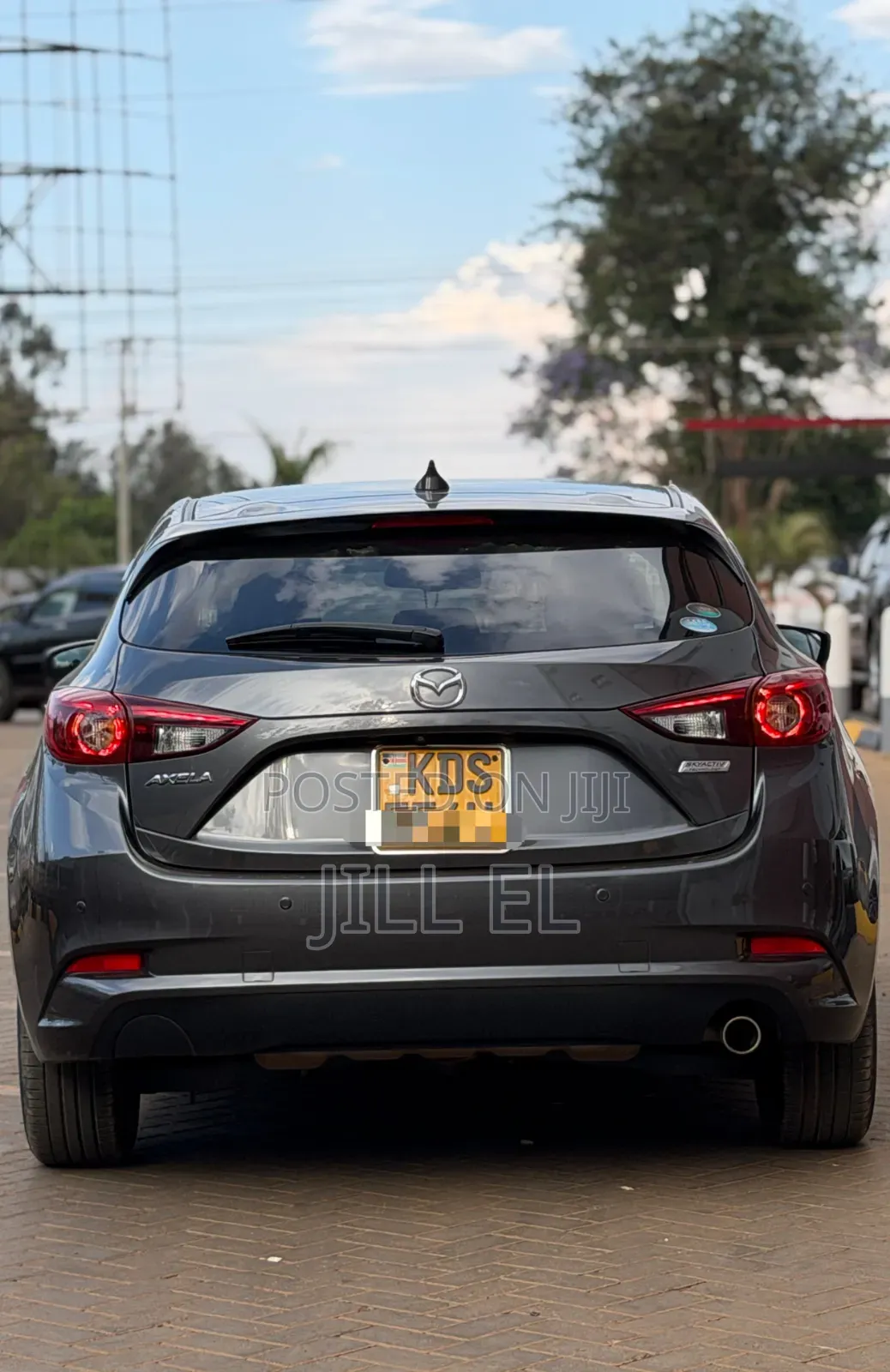 Mazda Axela 2019 Silver