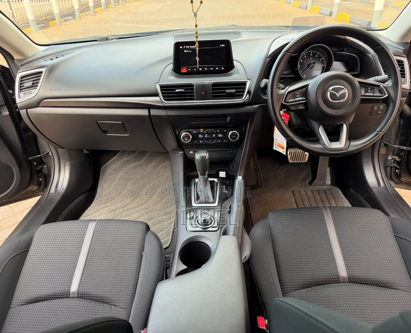 Mazda Axela 2019 Silver