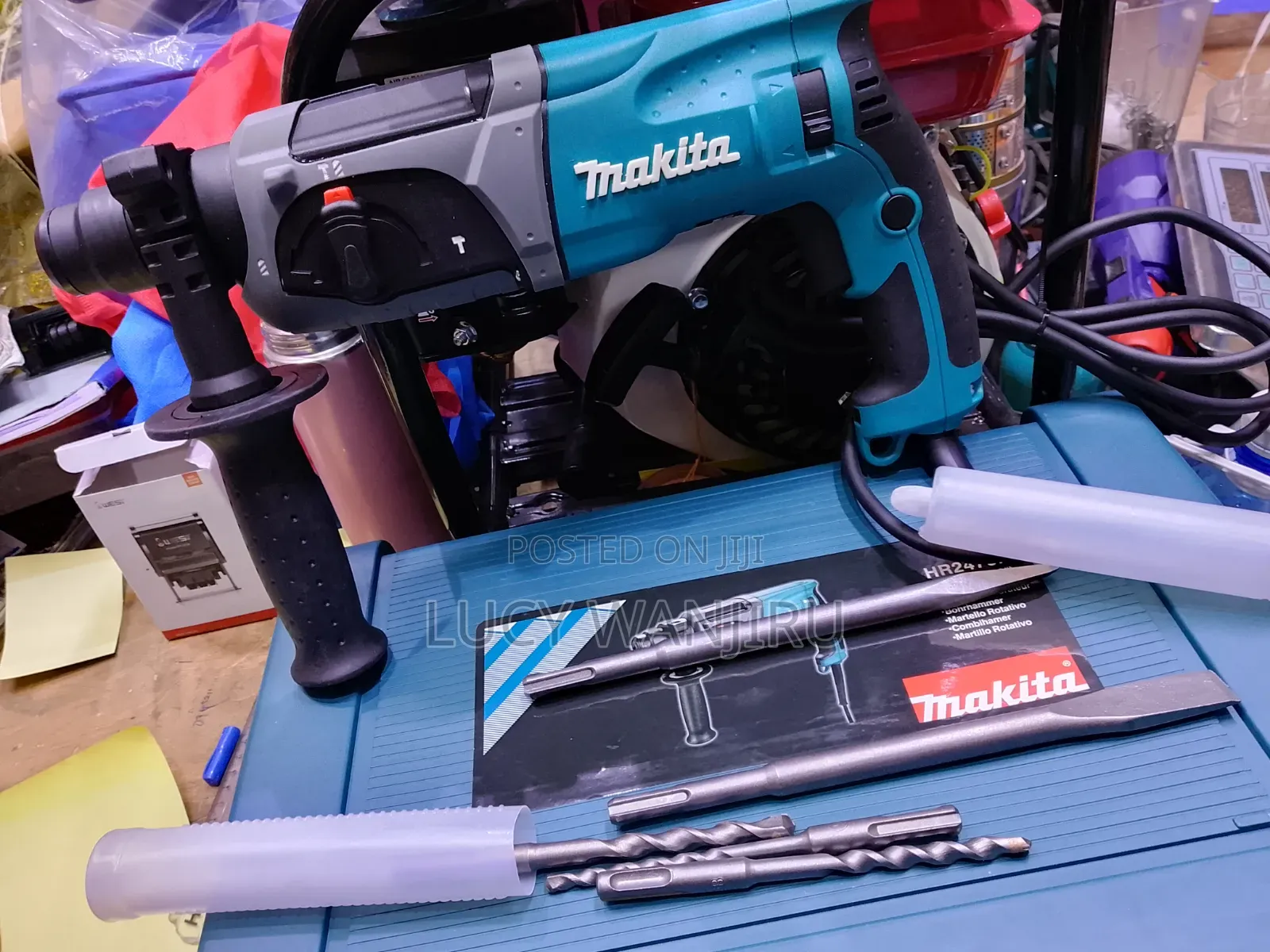 Makita Hilt Drill (800)watts / Rotary Hammer Drill