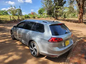 Volkswagen Golf 2016 Silver