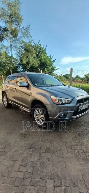 Mitsubishi RVR 2014 Silver