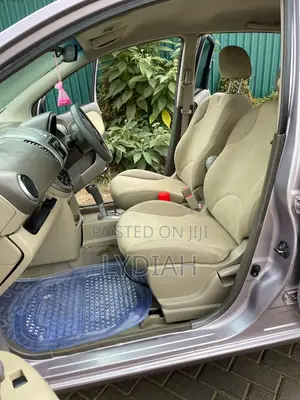 Nissan Note 2011 Pink