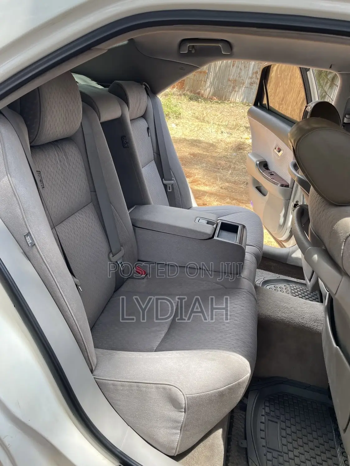 Toyota Crown 2009 White