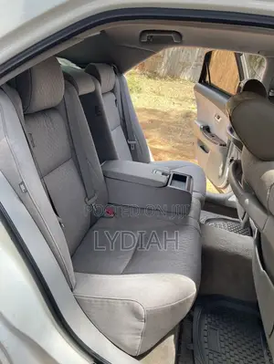 Toyota Crown 2009 White