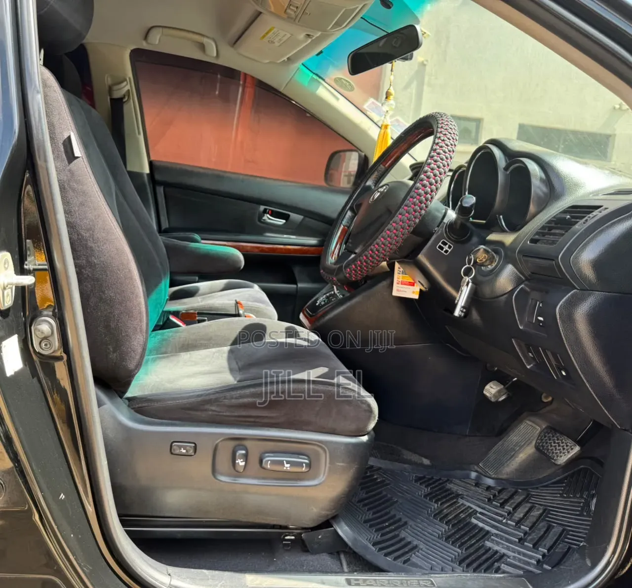 Toyota Harrier 240G 2012 Black