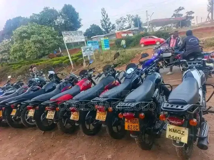 Bajaj Boxer 125 2015 Red