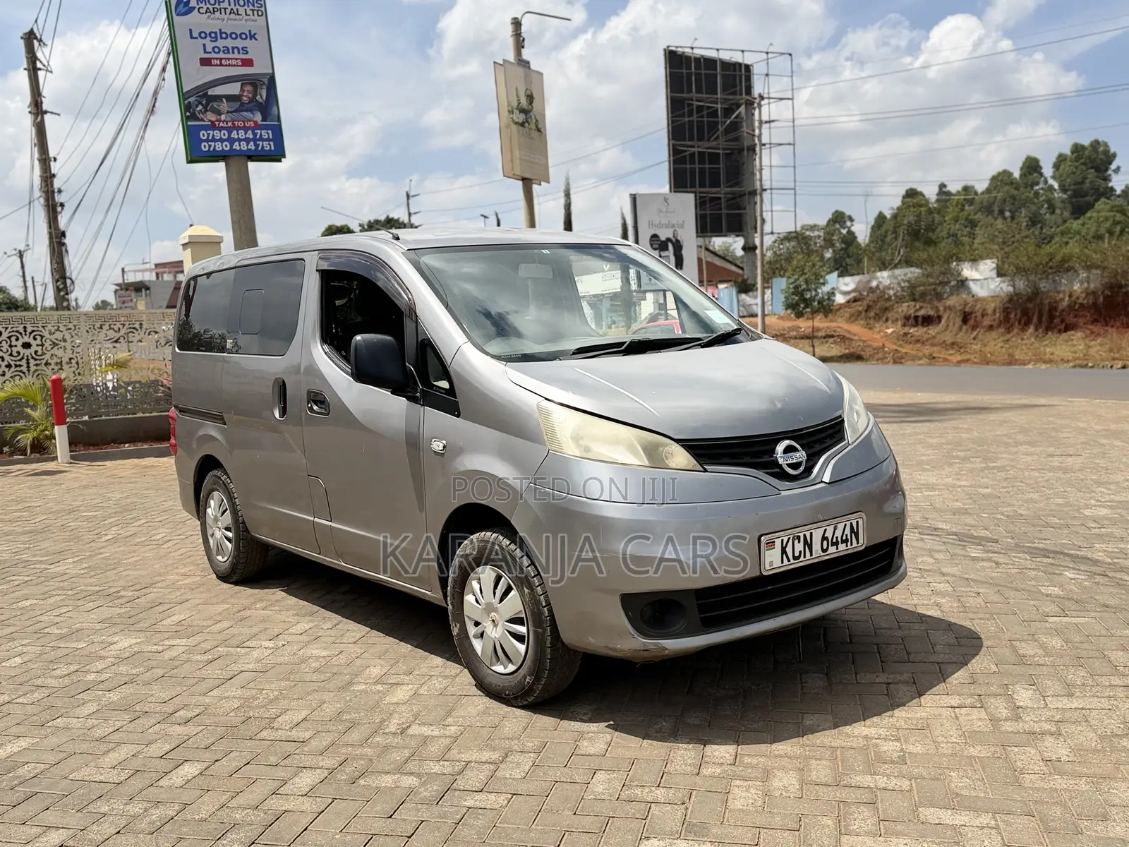Nissan NV200 2011 Silver