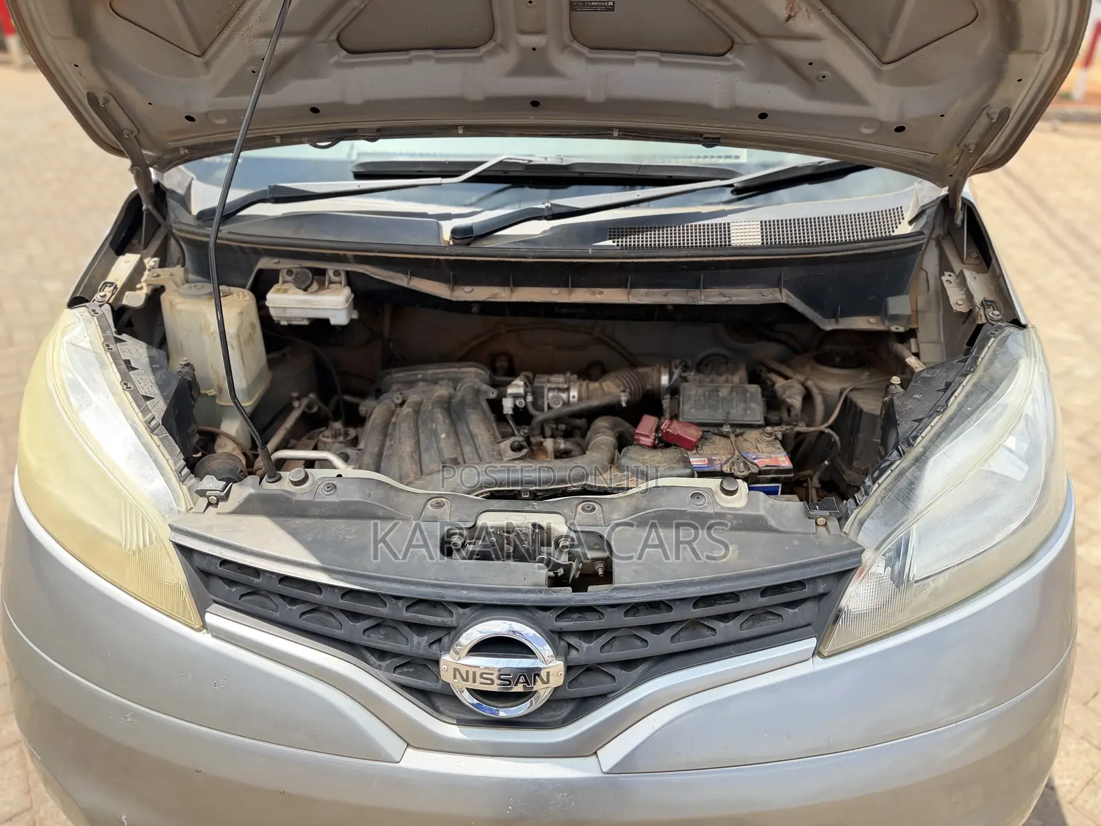 Nissan NV200 2011 Silver