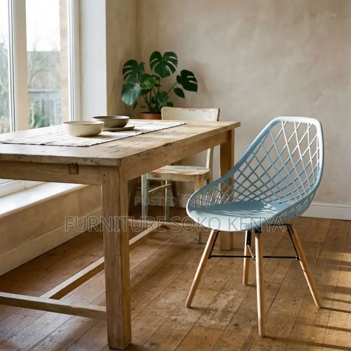 Breathable Plastic Dining Chair | Modern Viner Dining Seat