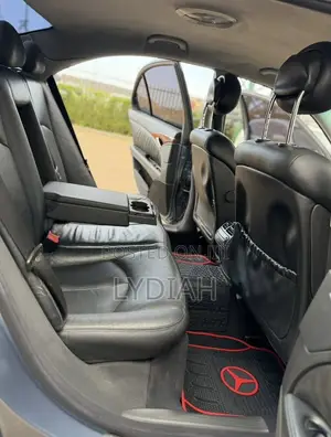 Mercedes-Benz E200 2005 Gray