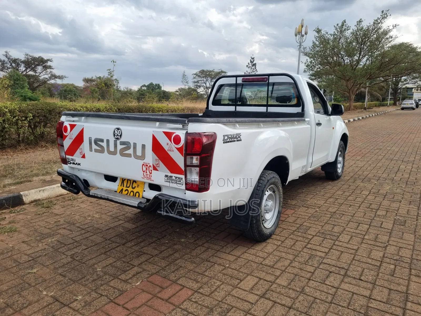 Isuzu D-MAX 2021 White