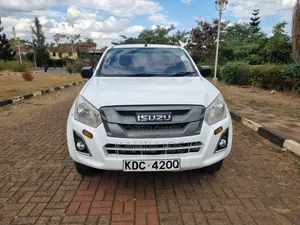 Isuzu D-MAX 2021 White