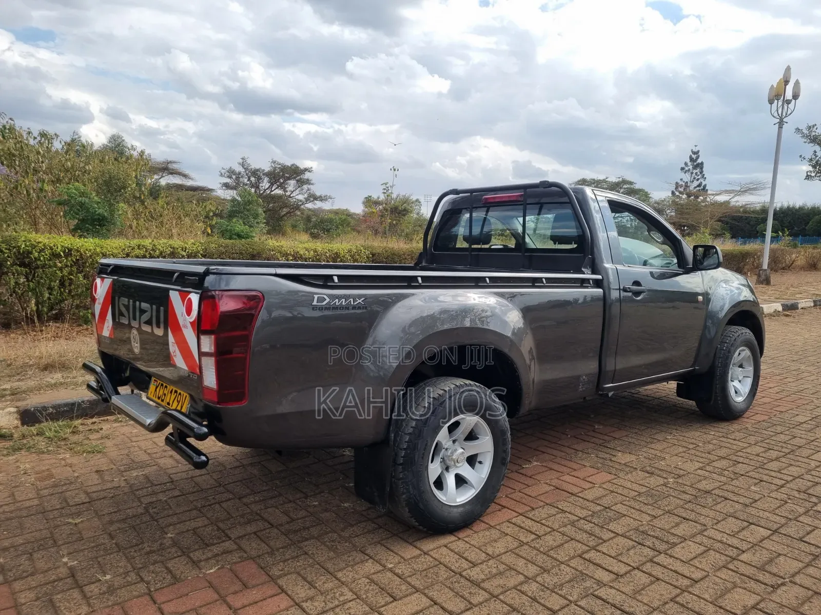 Isuzu D-MAX 2016 Gray