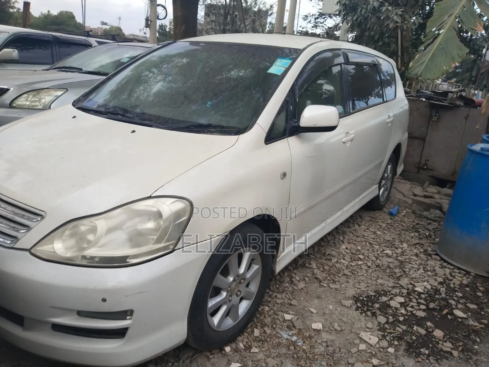Toyota Ipsum 2009 White