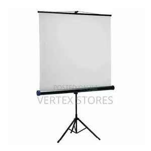 Tripod Projector Screen 240 × 240cm