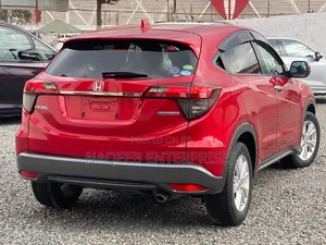 Honda Vezel 2019 Maroon