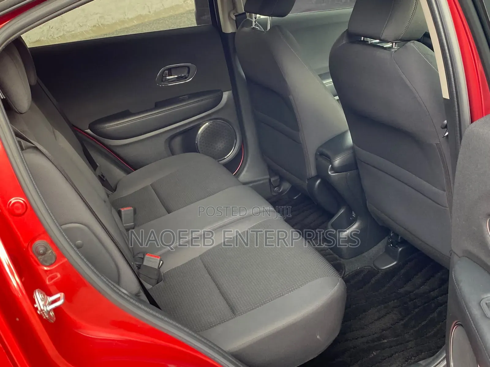 Honda Vezel 2019 Maroon