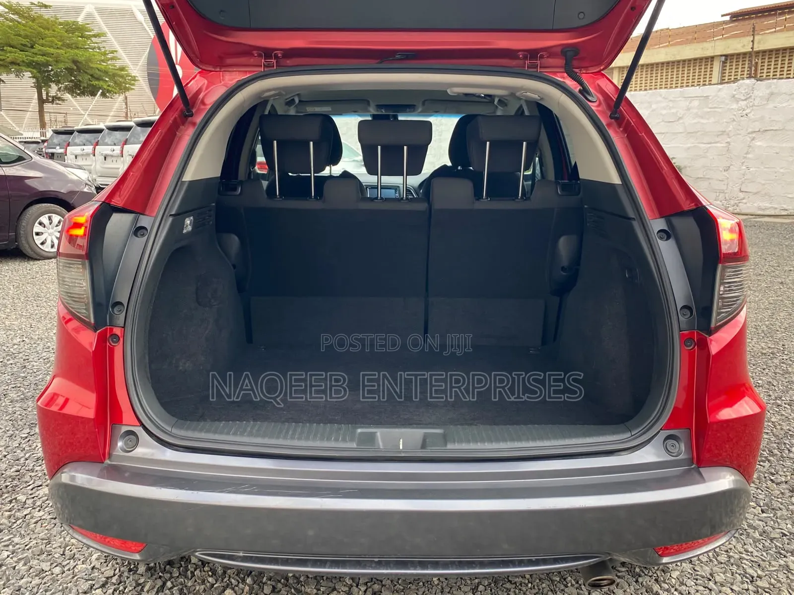 Honda Vezel 2019 Maroon