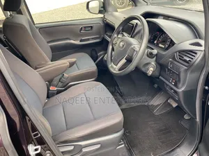 Toyota Noah 2021 Purple