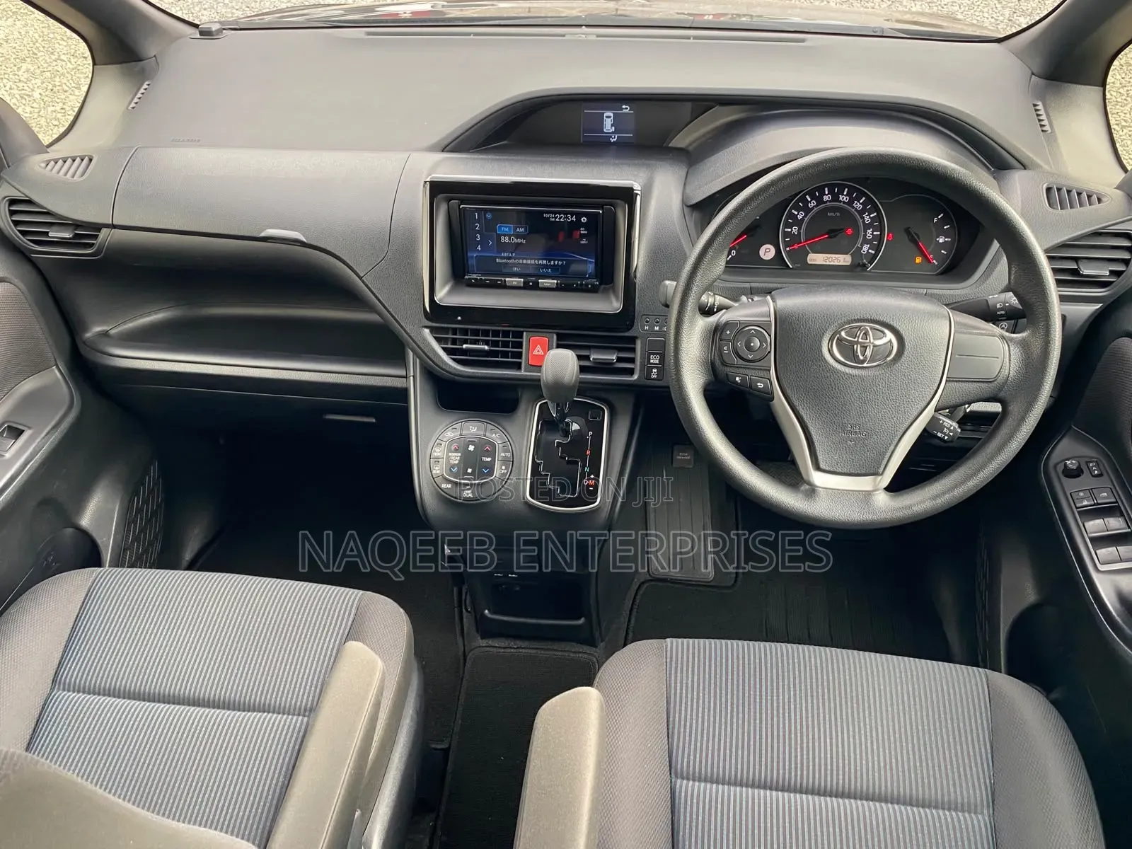 Toyota Noah 2021 Purple