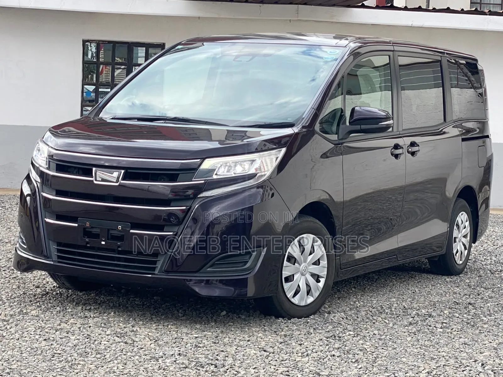 Toyota Noah 2021 Purple