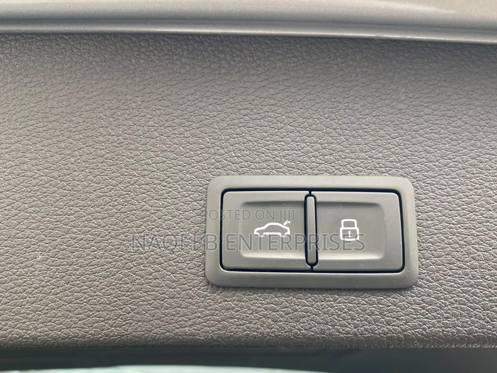 Audi Q2 2019 Silver