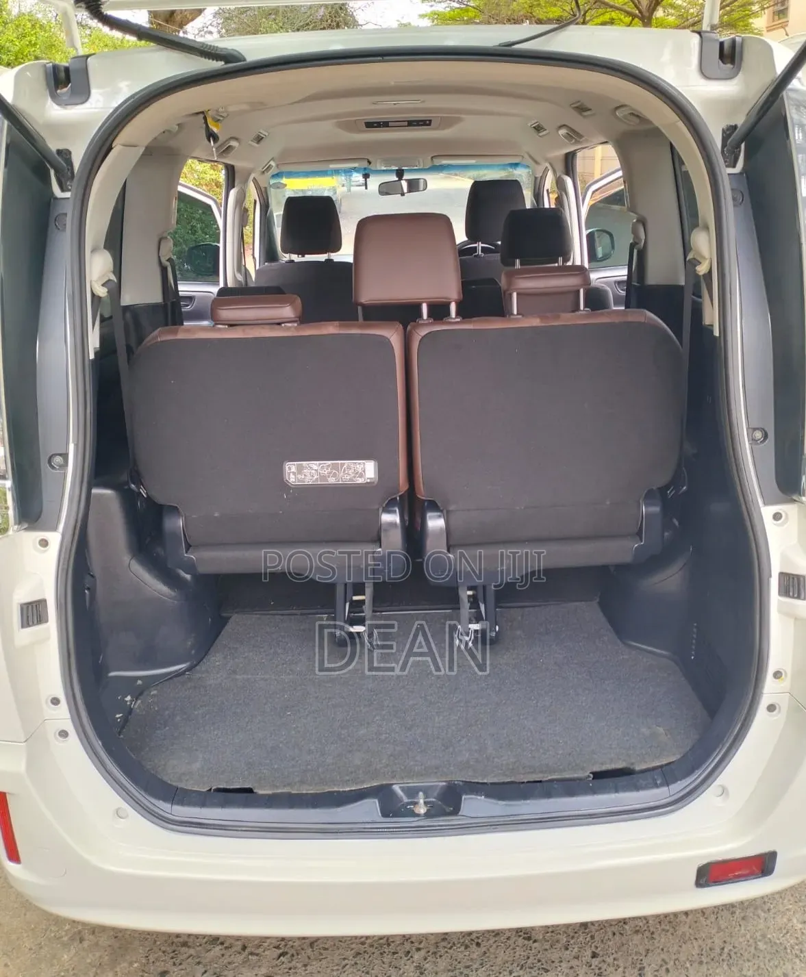 Toyota Noah 2017 White