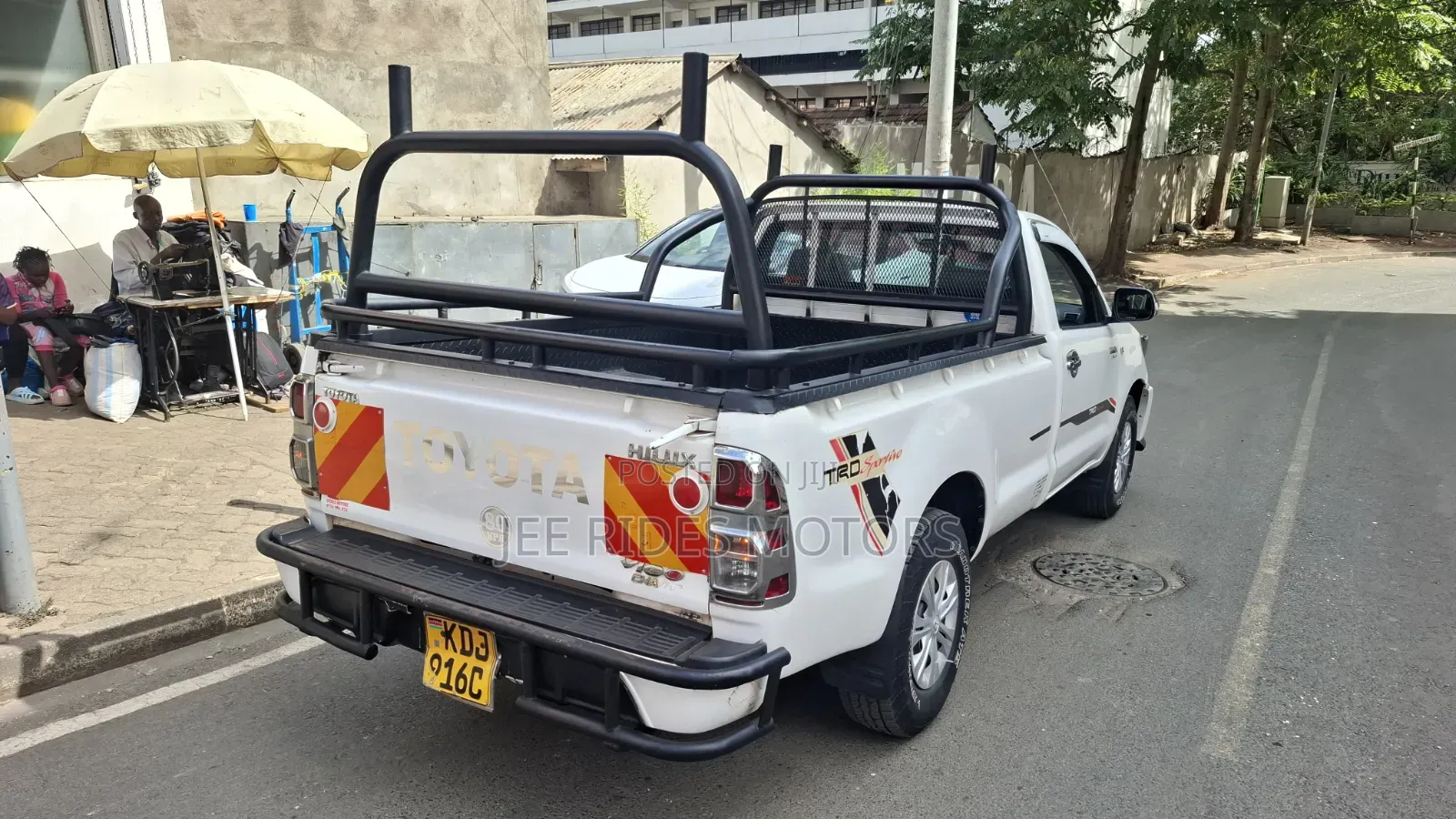 Toyota Hilux 2015 White