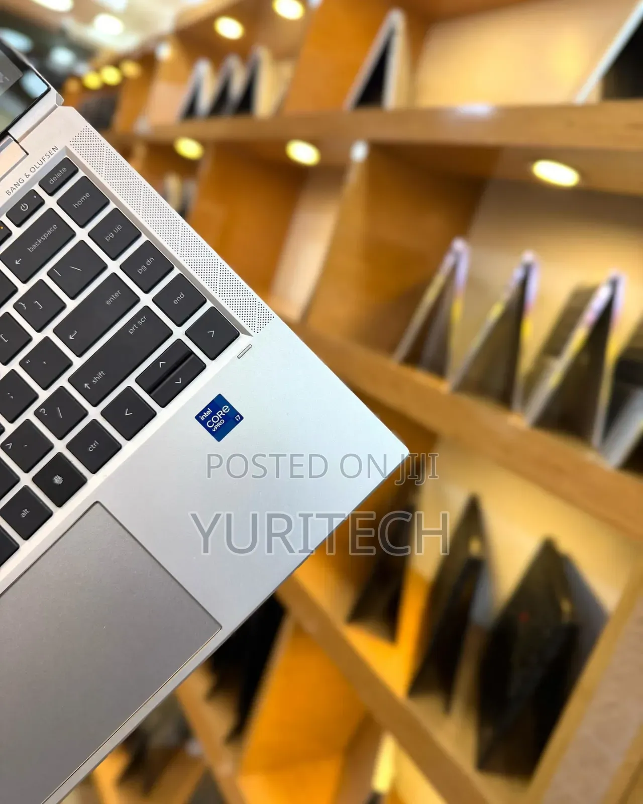 Laptop HP EliteBook 1040 G8 16GB Intel Core i7 SSD 512GB