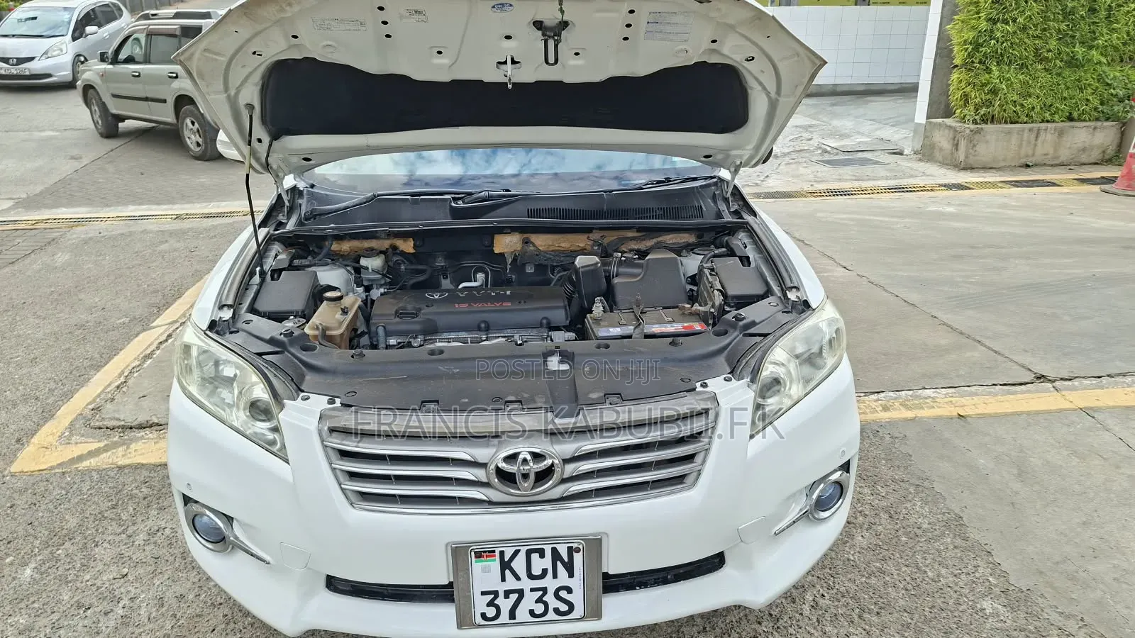 Toyota Vanguard 2010 White