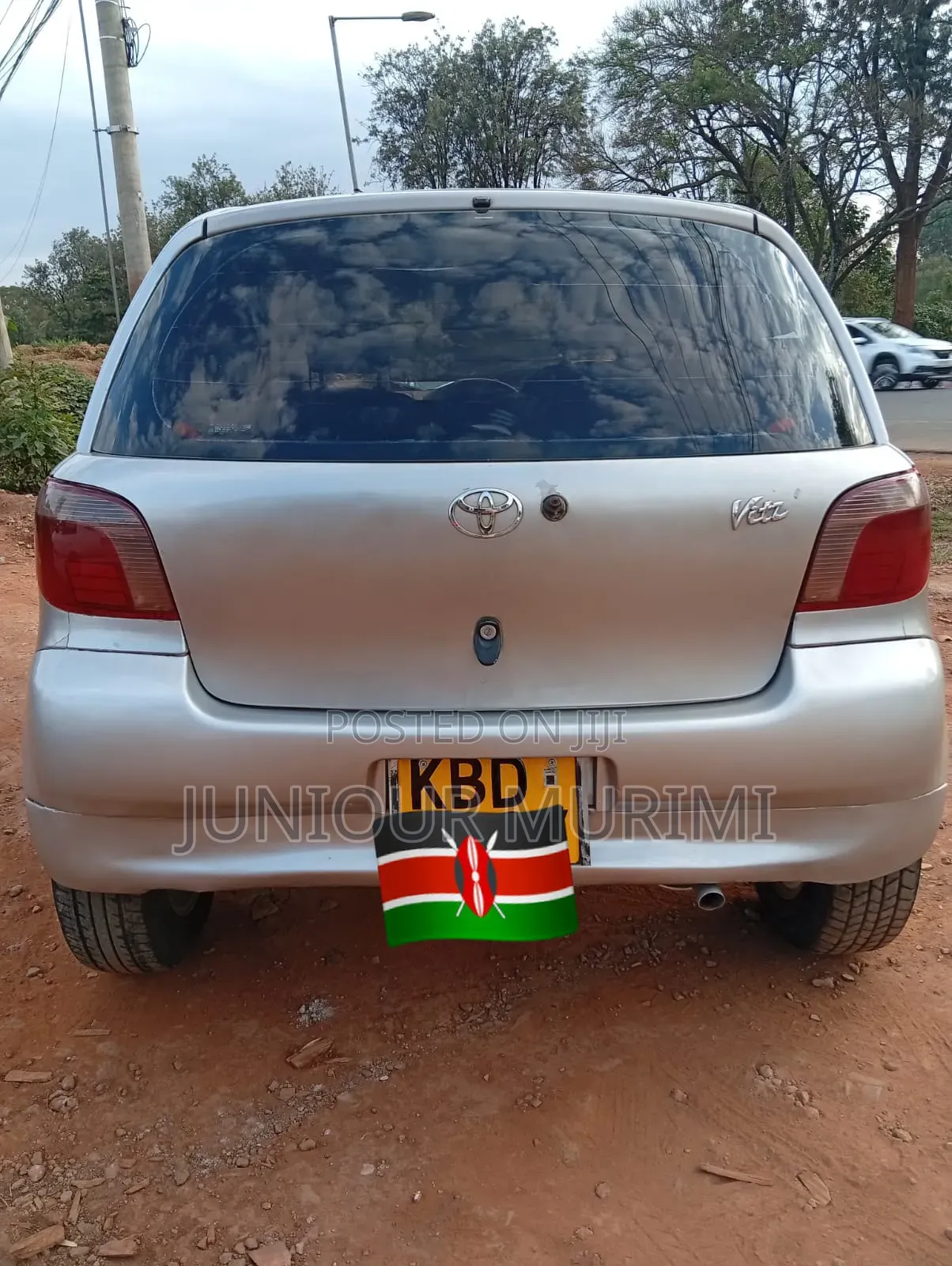 Toyota Vitz 2001 Silver