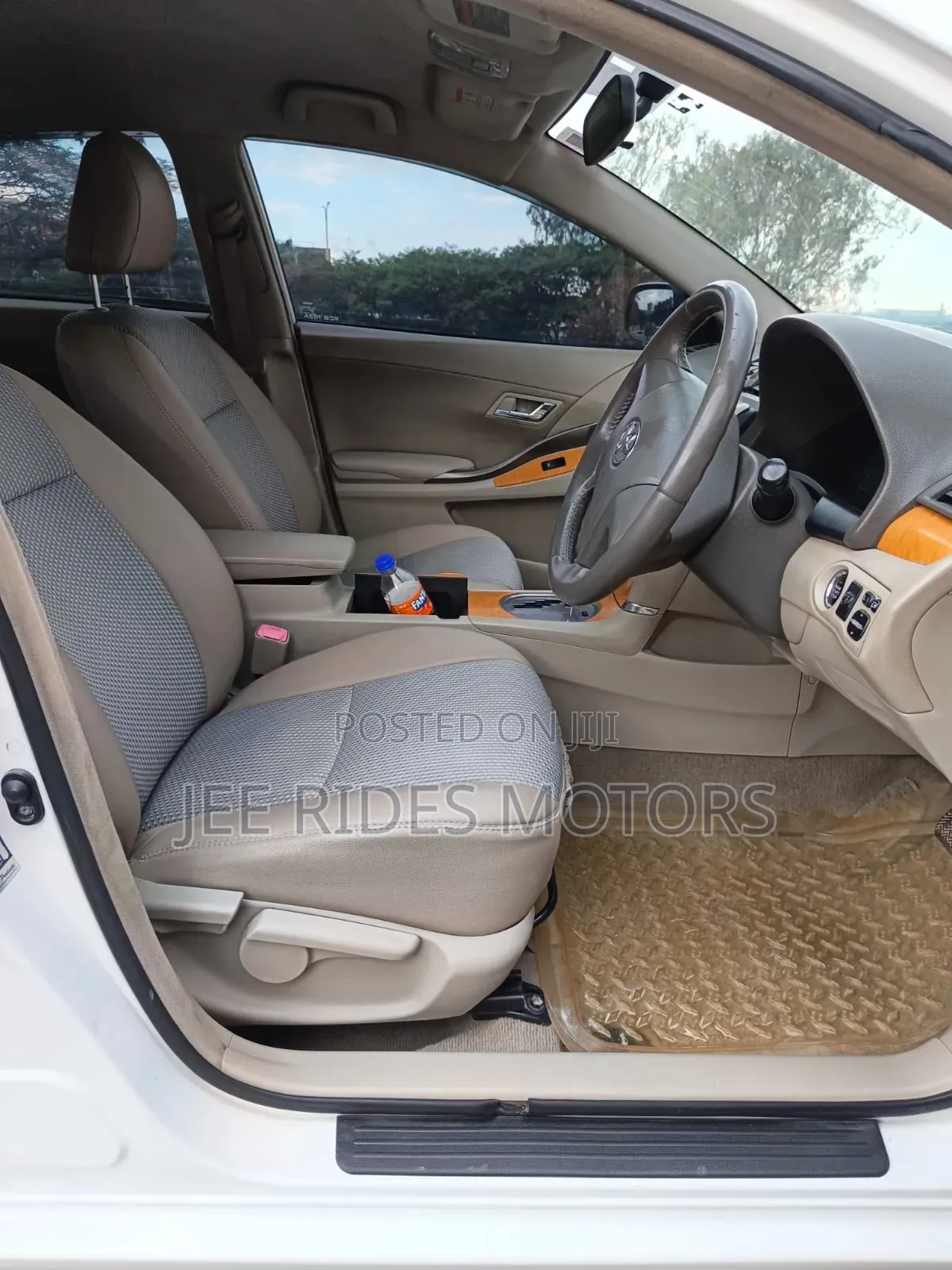 Toyota Premio 2007 Off white