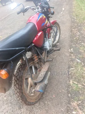 Bajaj Boxer 125 2026 Red