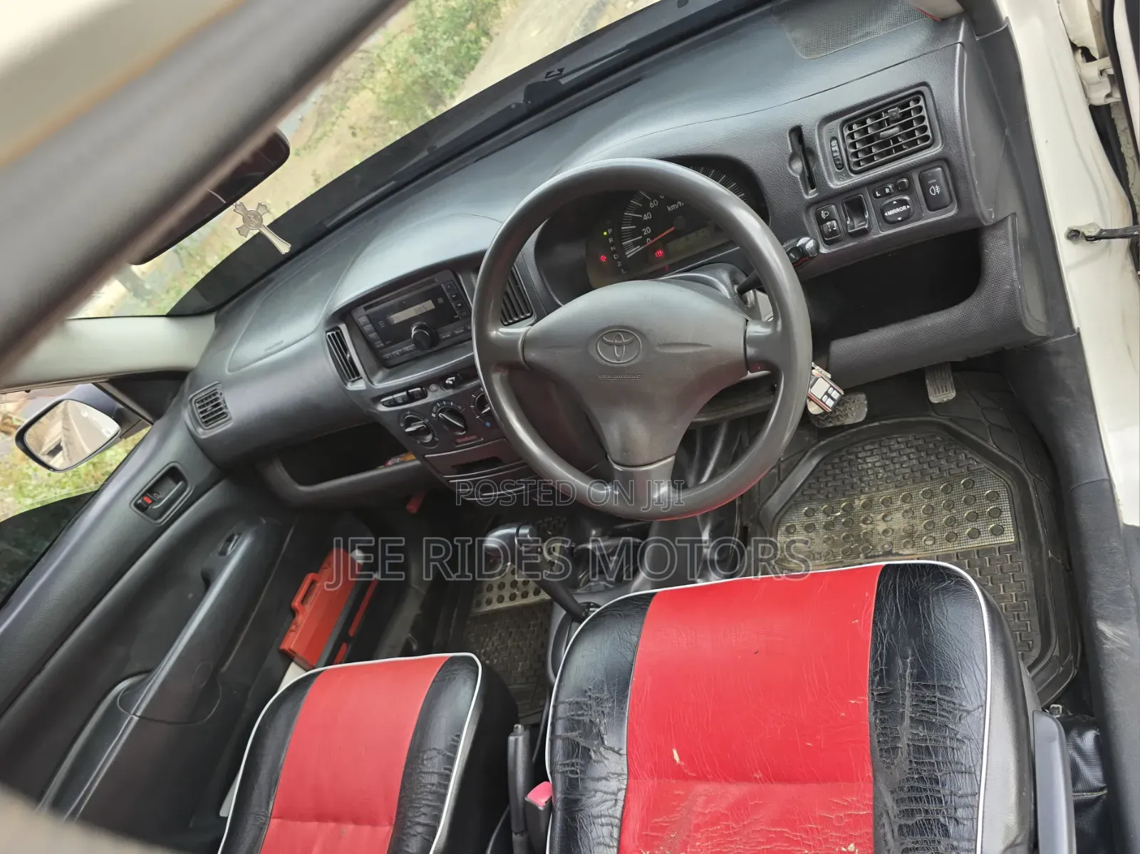 Toyota Probox 2013 Ivory