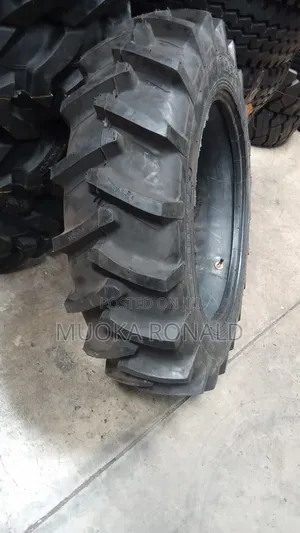 11.2-24 Roadhiker Tyre