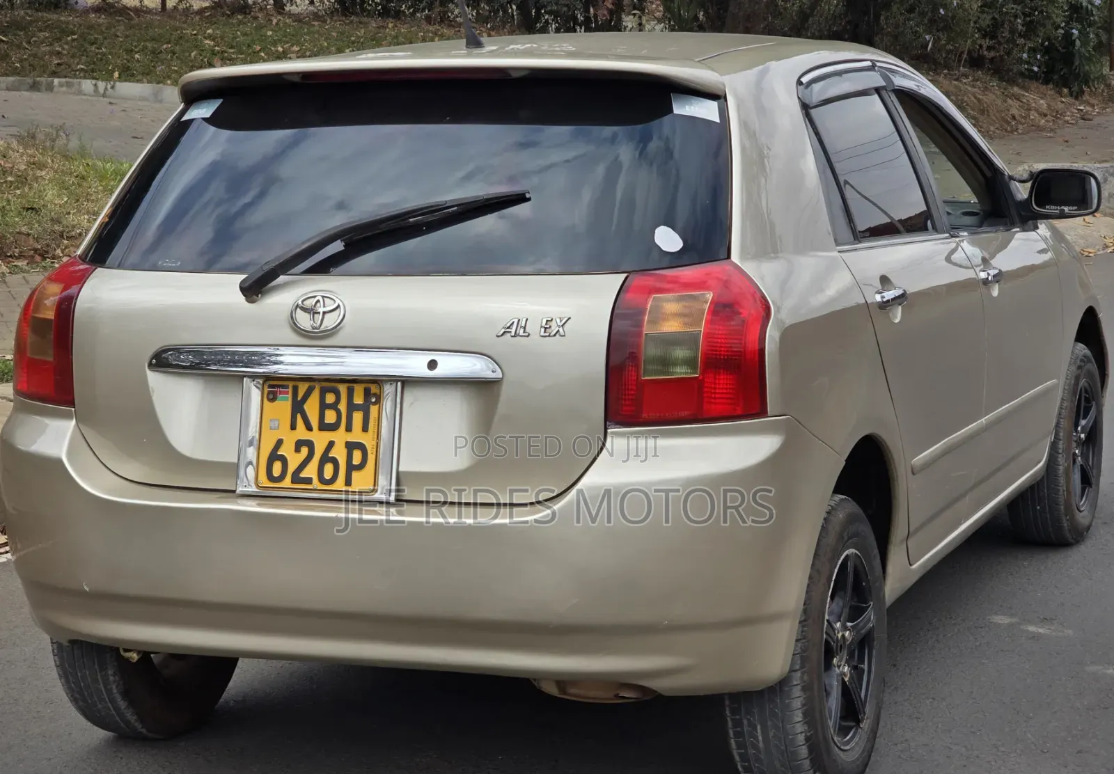 Toyota Corolla RunX 2004 Gold