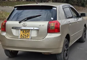 Toyota Corolla RunX 2004 Gold