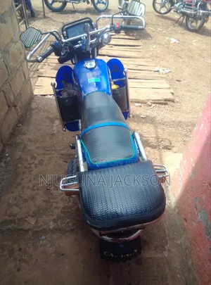 Captain CP150-10 2014 Blue