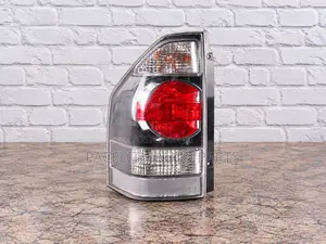 Depo Tail Lamp / Taillight Mitsubishi Pajero 2003 - 2006 Black
