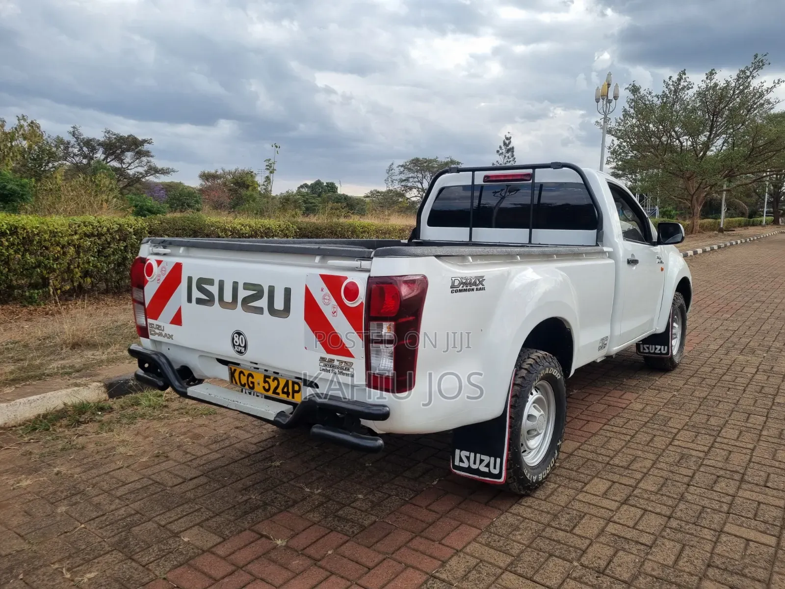 Isuzu D-MAX 2016 White