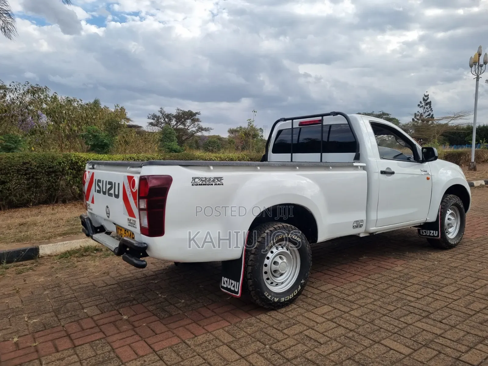 Isuzu D-MAX 2016 White